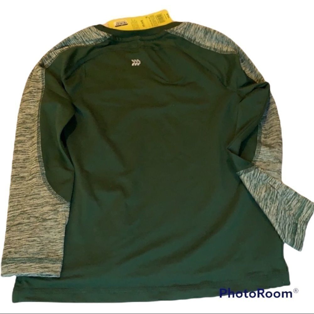 🌼🌼All in motion green soft stretch tee NWT XS🌼🌼 - Picture 2 of 3